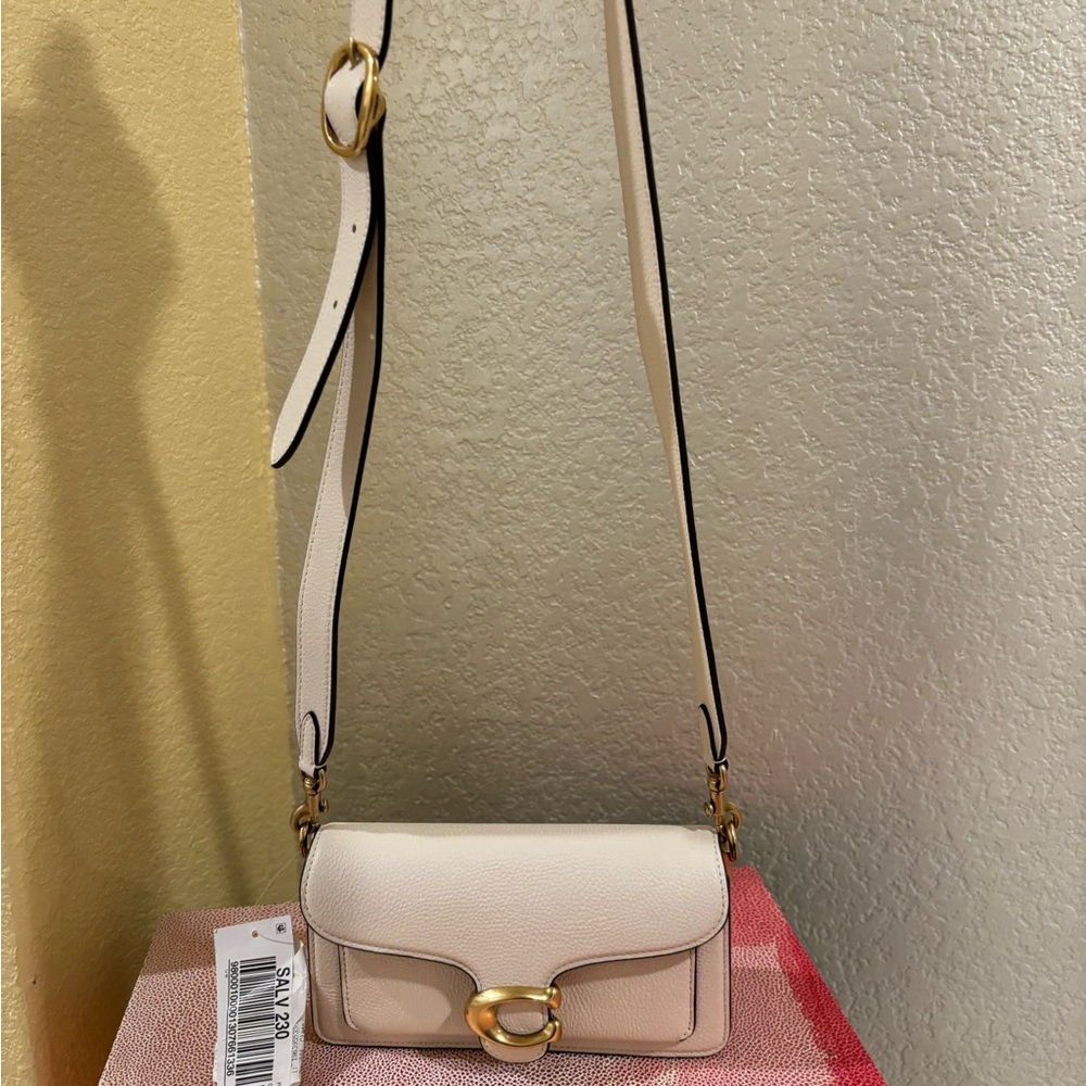 Elegant Cream Shoulder Bag